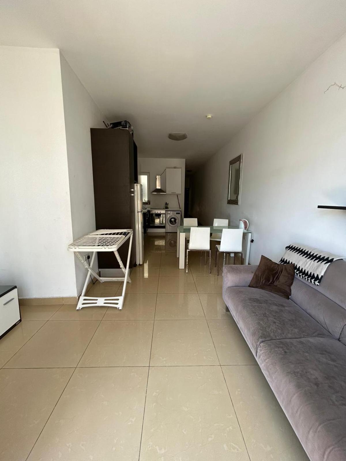Well Located 2 Bedroom Flat In St.Julians San Ġiljan Kültér fotó